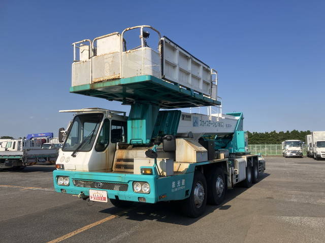UDトラックスその他の車種高所作業車大型（10t）[写真03]