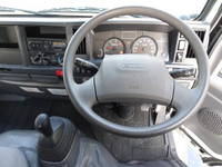 いすゞエルフ平ボディ小型（2t・3t）[写真27]