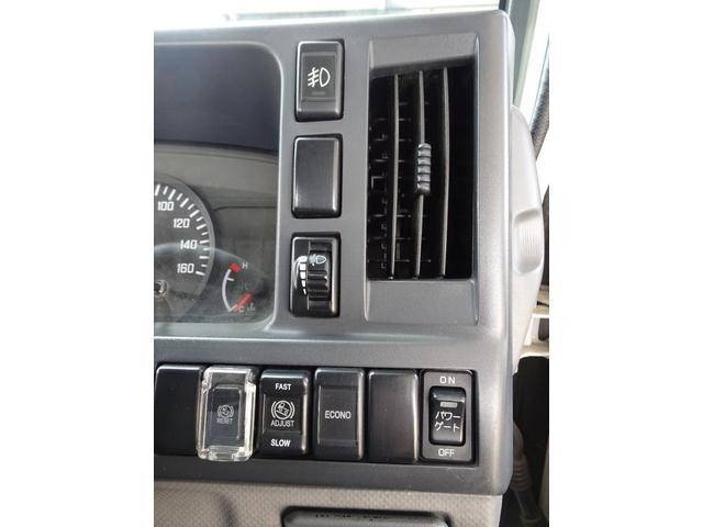 いすゞエルフ平ボディ小型（2t・3t）[写真31]