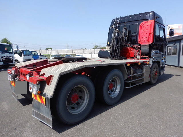 いすゞギガトレーラーヘッド（トラクターヘッド）大型（10t）[写真02]