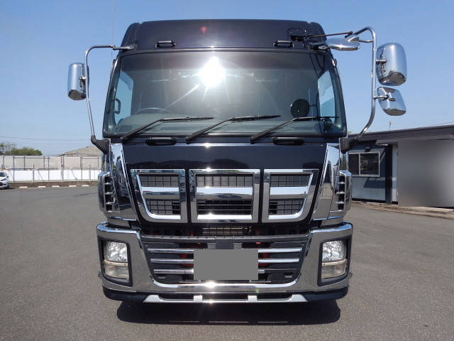 いすゞギガトレーラーヘッド（トラクターヘッド）大型（10t）[写真03]