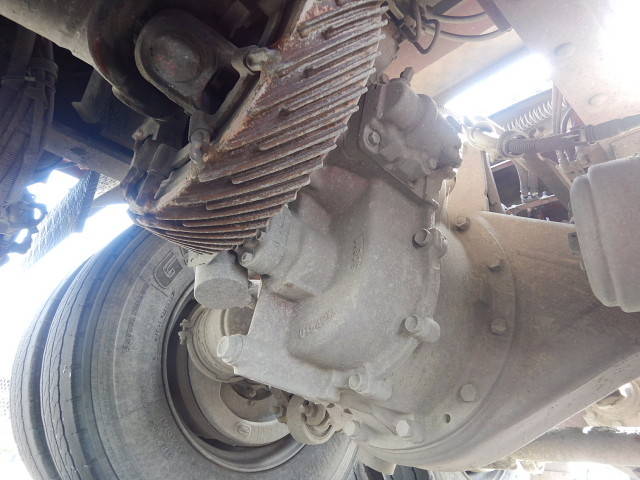 いすゞギガトレーラーヘッド（トラクターヘッド）大型（10t）[写真06]