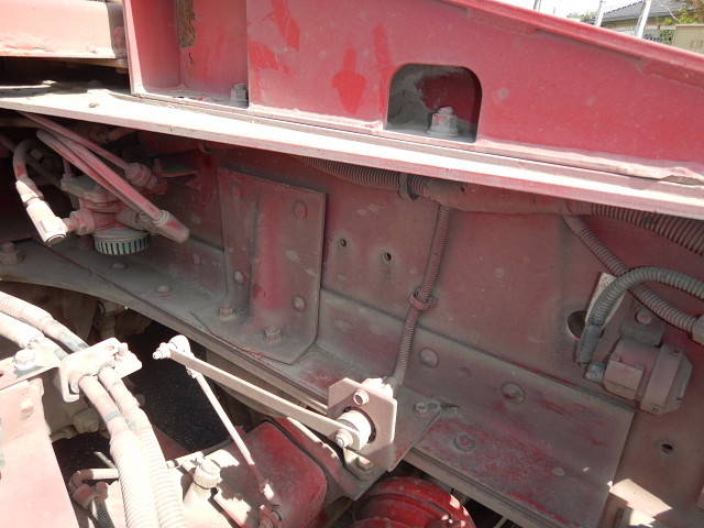 いすゞギガトレーラーヘッド（トラクターヘッド）大型（10t）[写真08]