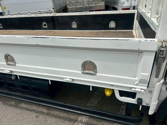日野デュトロ平ボディ小型（2t・3t）[写真14]
