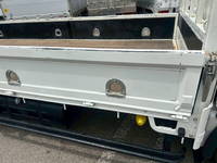 日野デュトロ平ボディ小型（2t・3t）[写真14]