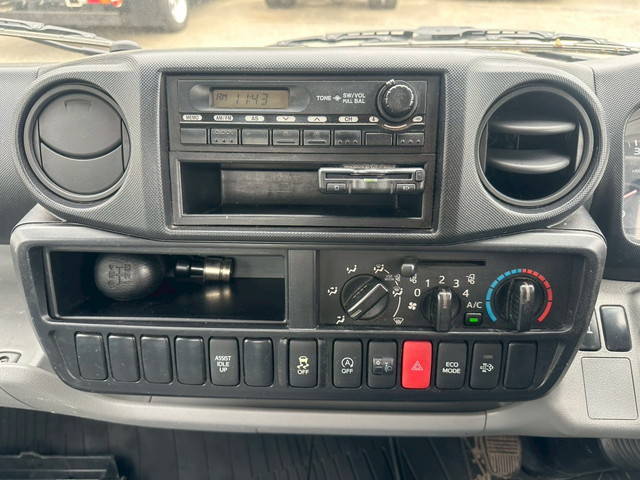 日野デュトロ平ボディ小型（2t・3t）[写真28]