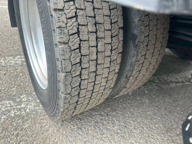 日野デュトロ平ボディ小型（2t・3t）[写真34]