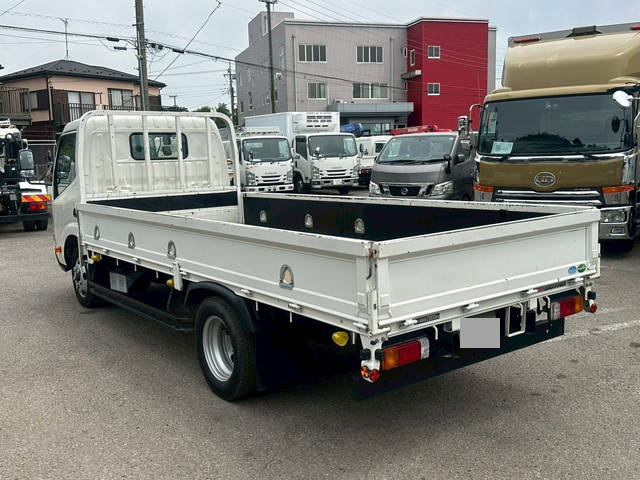 日野デュトロ平ボディ小型（2t・3t）[写真04]