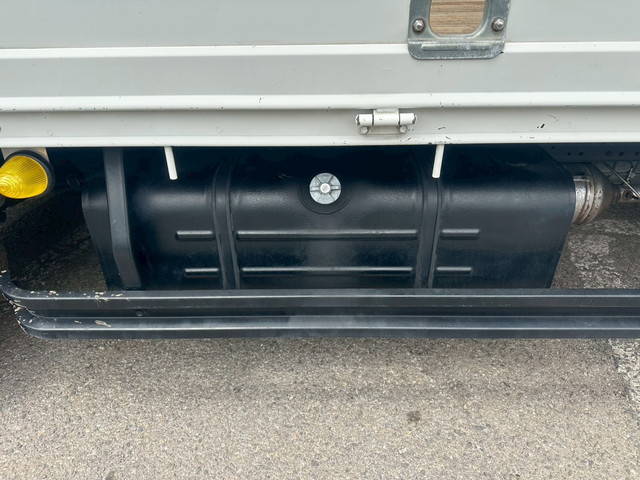 日野デュトロ平ボディ小型（2t・3t）[写真40]