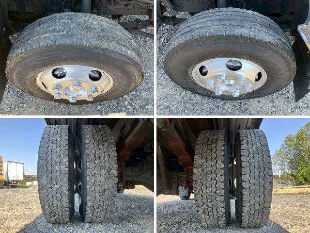 いすゞエルフ平ボディ小型（2t・3t）[写真17]