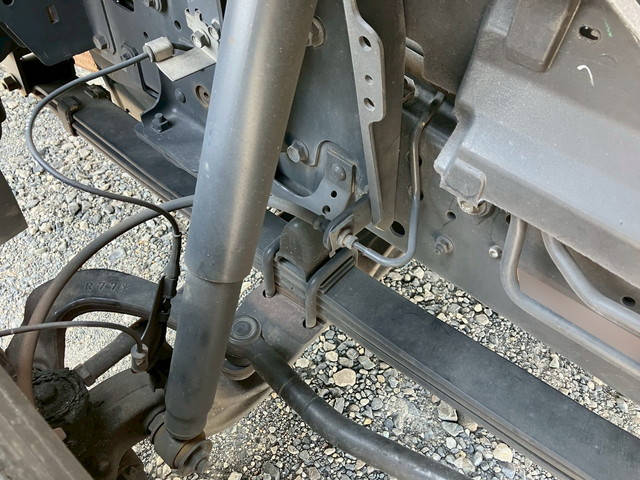 いすゞエルフ平ボディ小型（2t・3t）[写真18]