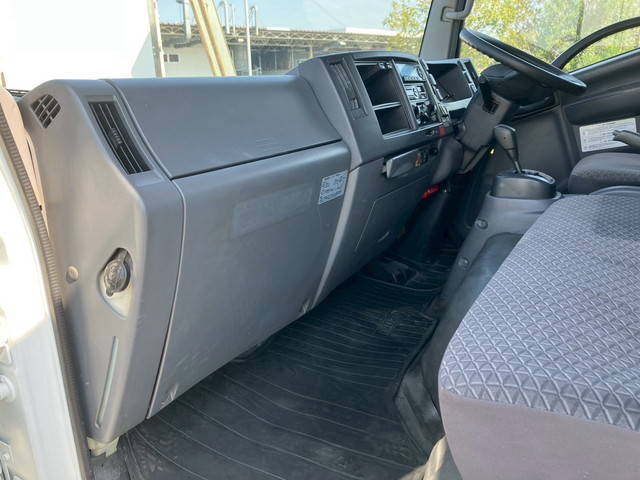 いすゞエルフ平ボディ小型（2t・3t）[写真29]