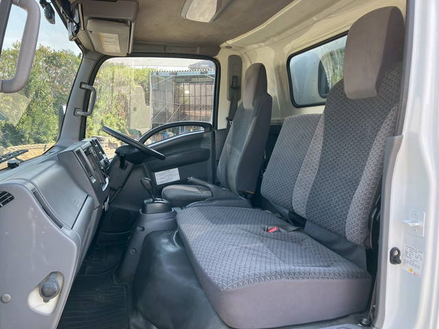 いすゞエルフ平ボディ小型（2t・3t）[写真30]