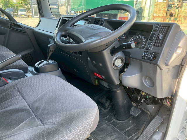 いすゞエルフ平ボディ小型（2t・3t）[写真32]