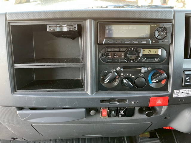 いすゞエルフ平ボディ小型（2t・3t）[写真34]