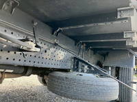 いすゞエルフアルミバン小型（2t・3t）[写真24]