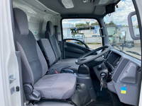 いすゞエルフアルミバン小型（2t・3t）[写真32]