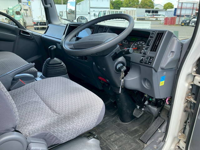 いすゞエルフアルミバン小型（2t・3t）[写真33]