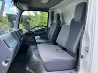 いすゞエルフアルミバン小型（2t・3t）[写真34]