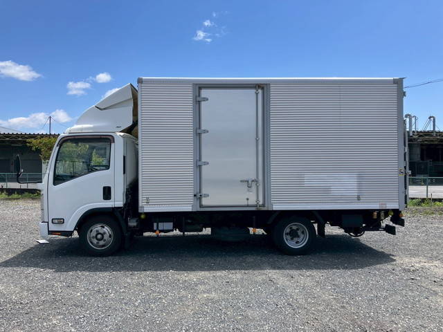いすゞエルフアルミバン小型（2t・3t）[写真05]