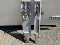 いすゞフォワードアルミブロック中型（4t）[写真15]