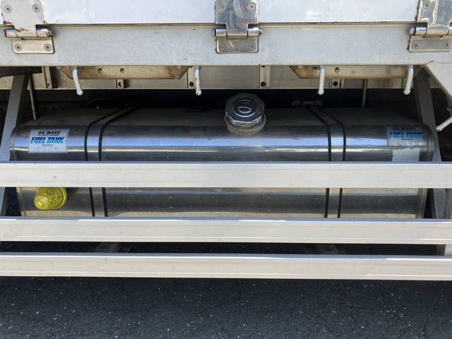 いすゞフォワードアルミブロック中型（4t）[写真18]