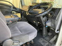 いすゞフォワードアルミブロック中型（4t）[写真32]