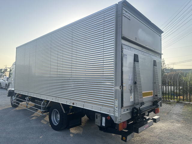 日野レンジャーアルミバン増トン（6t・8t）[写真02]