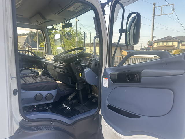 日野レンジャーアルミバン増トン（6t・8t）[写真24]