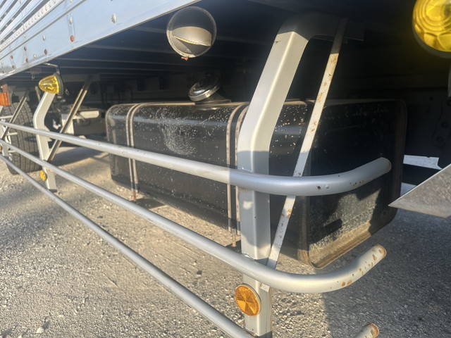 日野レンジャーアルミバン増トン（6t・8t）[写真40]