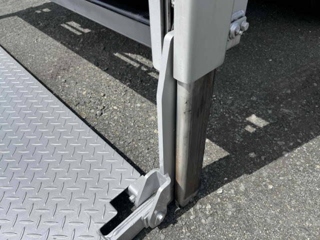 いすゞエルフアルミブロック小型（2t・3t）[写真22]