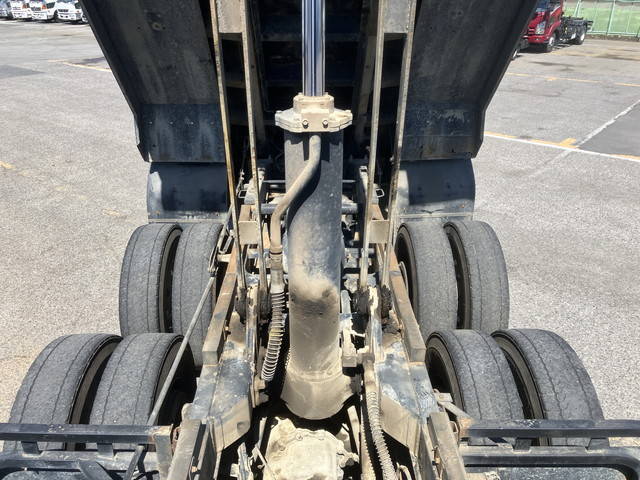 日野プロフィアダンプ大型（10t）[写真15]