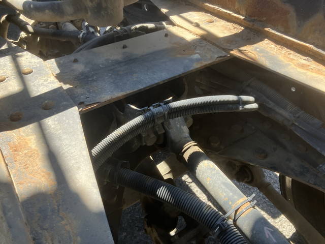 日野プロフィアダンプ大型（10t）[写真23]