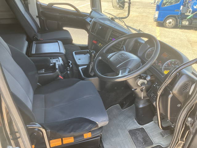 日野プロフィアダンプ大型（10t）[写真31]