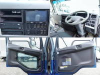 三菱ふそうファイターアルミウイング中型（4t）[写真17]