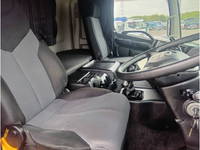 日野プロフィアトレーラーヘッド（トラクターヘッド）大型（10t）[写真16]