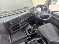 日野プロフィアトレーラーヘッド（トラクターヘッド）大型（10t）[写真18]