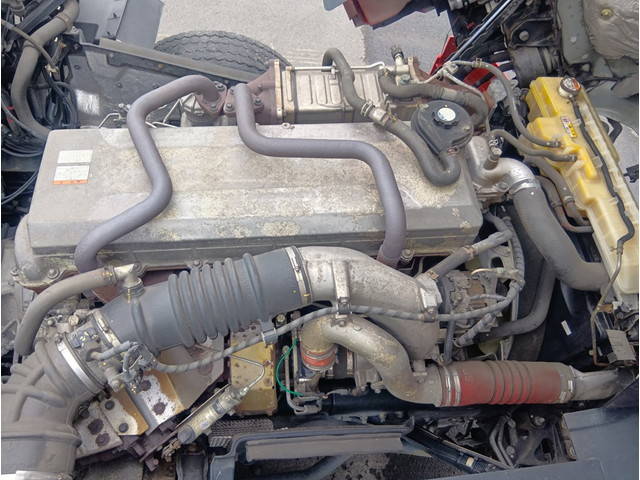 日野プロフィアトレーラーヘッド（トラクターヘッド）大型（10t）[写真09]