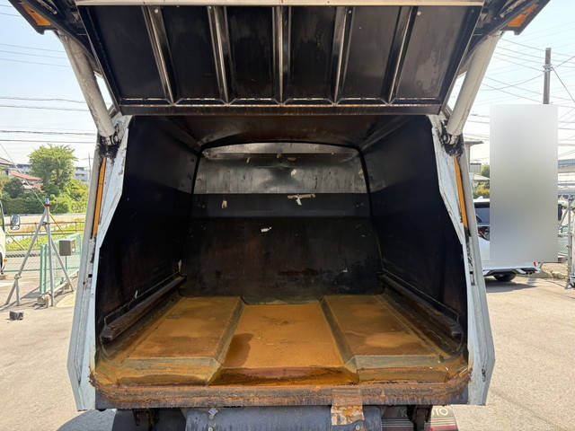 三菱ふそうキャンターパッカー車（塵芥車）小型（2t・3t）[写真13]