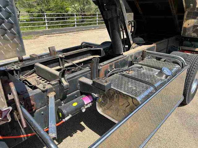 日野レンジャー深ダンプ（土砂禁ダンプ）中型（4t）[写真19]