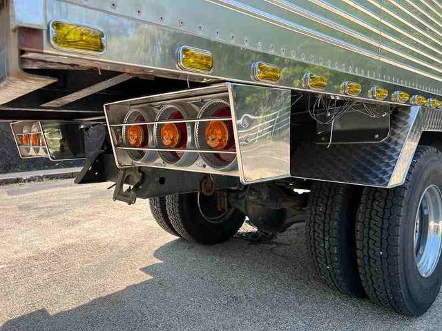 日野レンジャー深ダンプ（土砂禁ダンプ）中型（4t）[写真28]