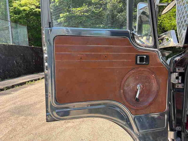 日野レンジャー深ダンプ（土砂禁ダンプ）中型（4t）[写真31]