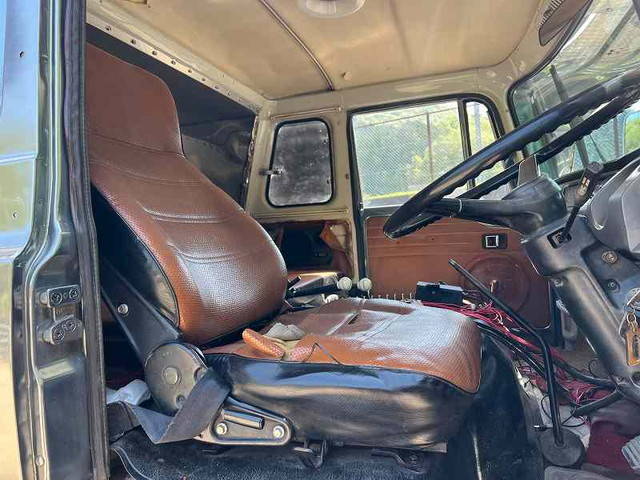 日野レンジャー深ダンプ（土砂禁ダンプ）中型（4t）[写真33]