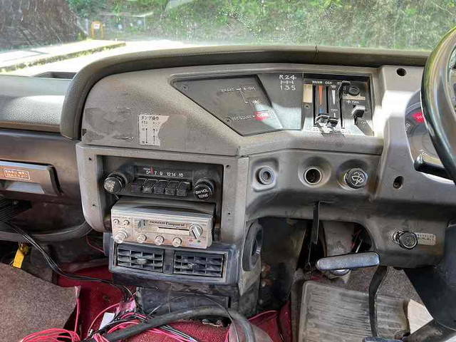 日野レンジャー深ダンプ（土砂禁ダンプ）中型（4t）[写真36]