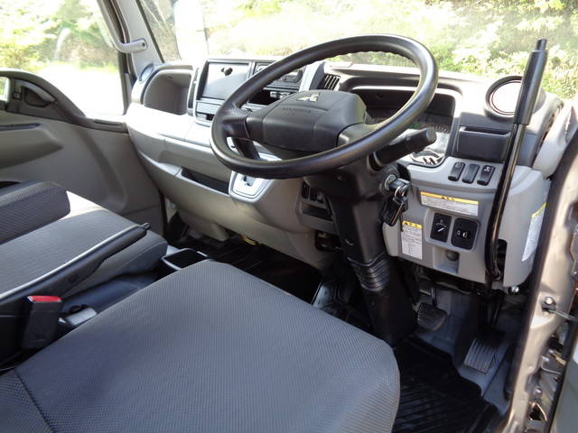 三菱ふそうキャンターダンプ小型（2t・3t）[写真18]