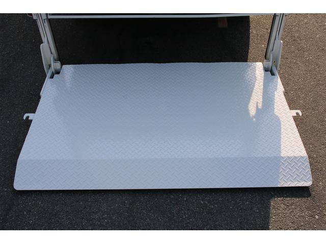 トヨタトヨエース平ボディ小型（2t・3t）[写真14]