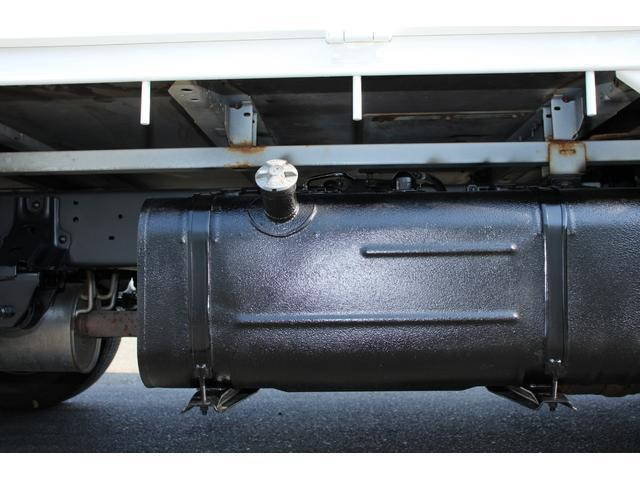 トヨタトヨエース平ボディ小型（2t・3t）[写真21]