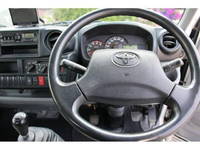 トヨタトヨエース平ボディ小型（2t・3t）[写真26]