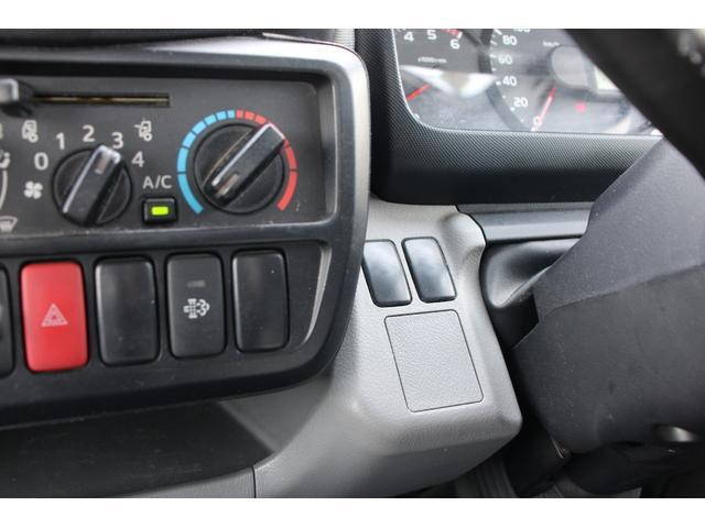 トヨタトヨエース平ボディ小型（2t・3t）[写真28]