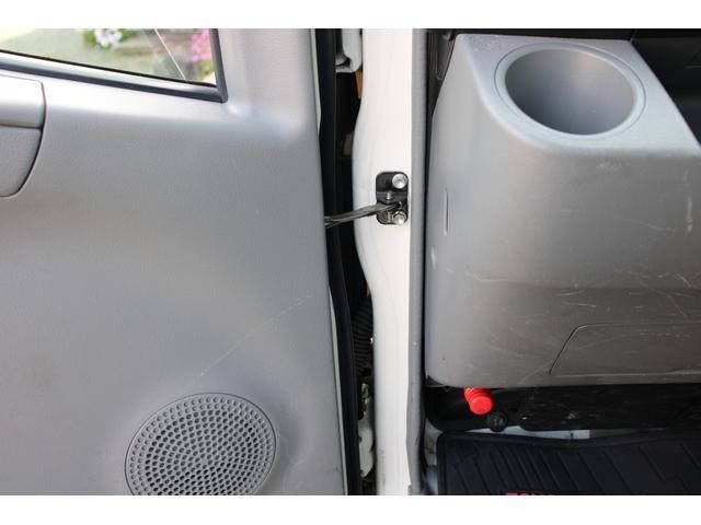 トヨタトヨエース平ボディ小型（2t・3t）[写真33]